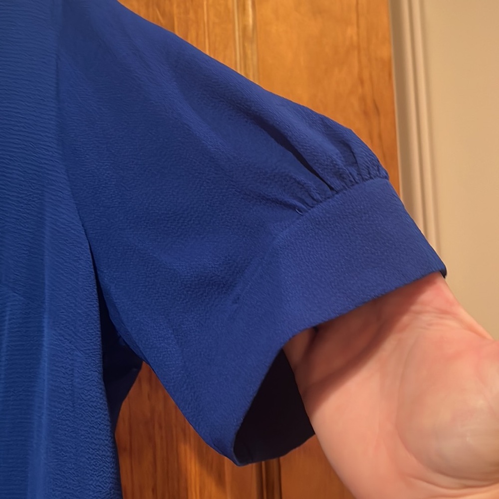 CeCe Blue Boxy Blouse with Short Sleeves - Picture 3 of 5